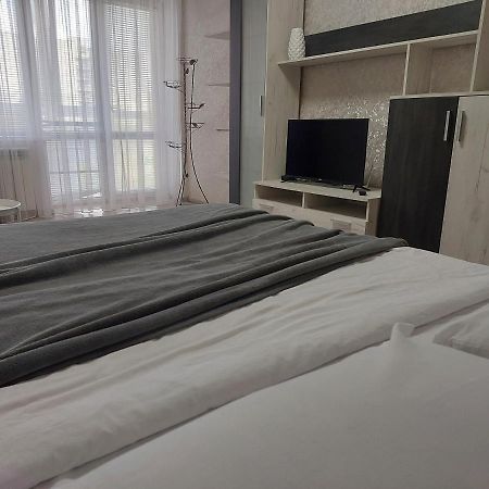 Апартаменты Молоди LutskDoba Екстериор снимка